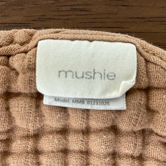 Set of 3 Mushie Cotton Bibs - Picture 6 of 6